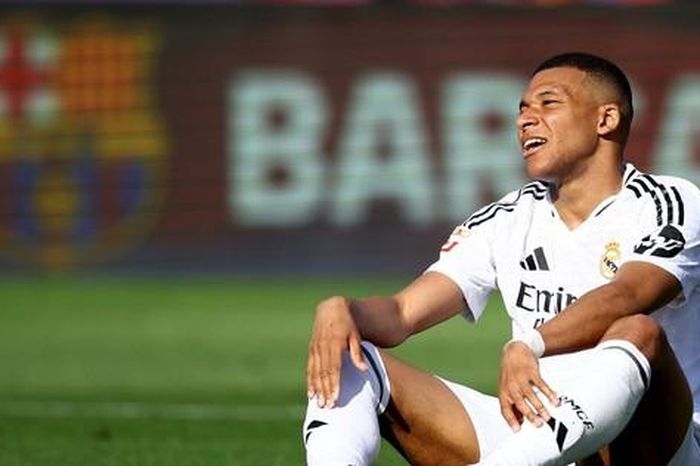 Thua kình địch và một mùa giải trắng tay, vậy điều gì sẽ xảy ra tiếp theo ở Real?