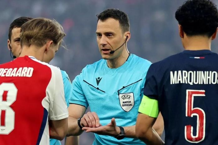 Trọng tài từng dàn xếp tỷ số bắt trận chung kết MU gặp Tottenham