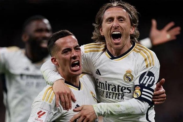 Cầu thủ đầu tiên rời Real Madrid hè này