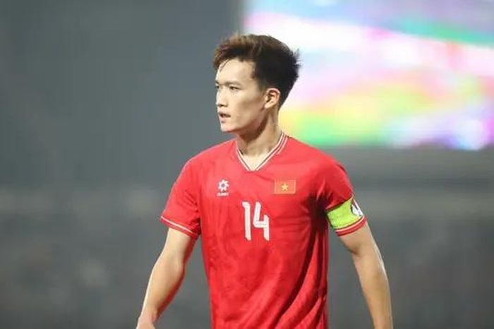 Hoàng Đức tới Man City