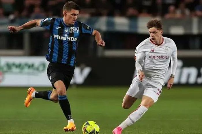 AS Roma lỡ cơ hội vào top 4 Serie A