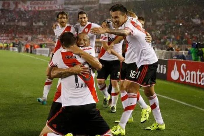 River Plate vào vòng tứ kết giải Apetura - Argentina