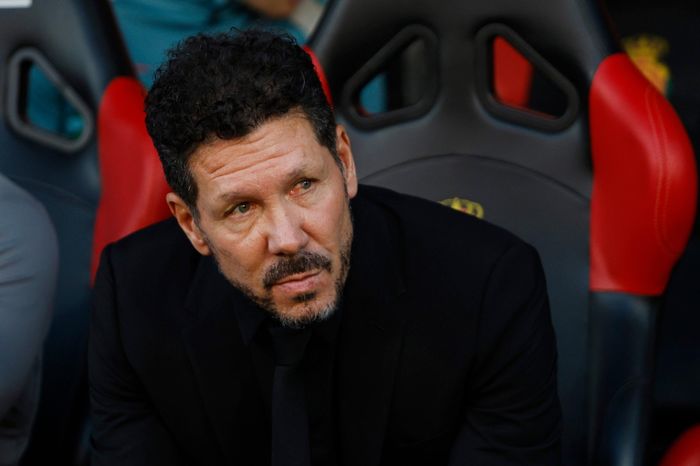 Phản ứng của Simeone khi Ancelotti rời Real