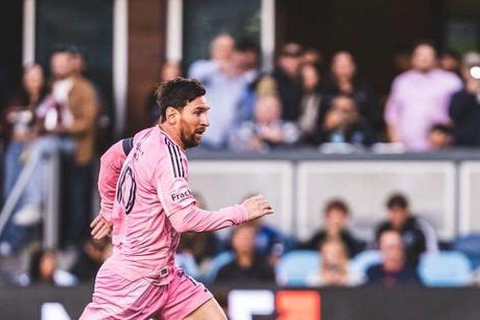 Inter Miami bị cầm hòa, Messi nhận thẻ vàng khi chỉ tay thẳng mặt trọng tài