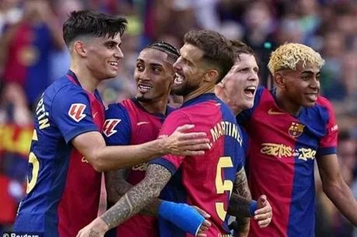 Nỗi buồn của 4 cầu thủ lập hat-trick vào lưới Barca