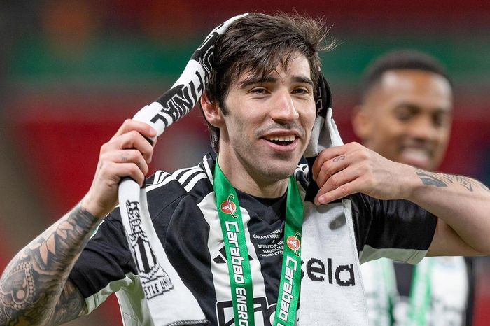 Tin tức về chuyển nhượng 15/5: MU mua Tonali, Arsenal ký Nico Williams