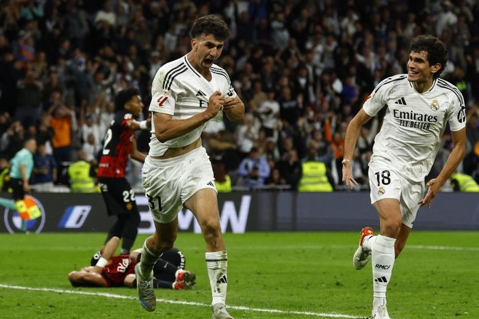 Real Madrid lội ngược dòng khó tin, trì hoãn Barca sớm vô địch La Liga 24/25