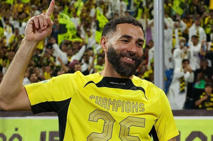Benzema vô địch SPL trước Ronaldo