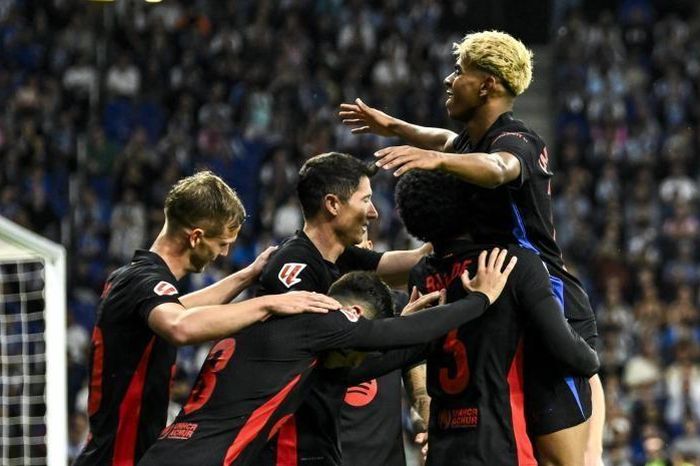 Barcelona vô địch La Liga, hoàn tất cú ăn ba quốc nội sau chiến thắng trước Espanyol