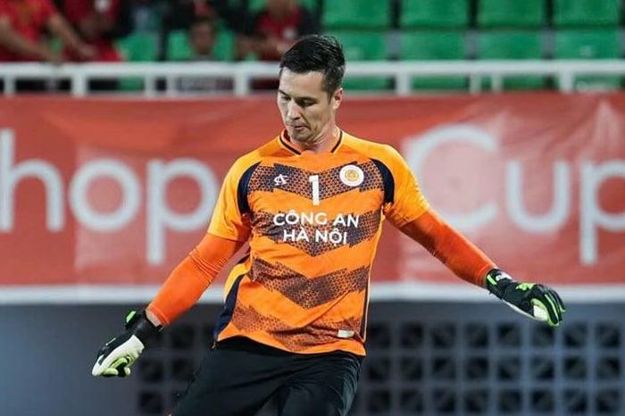 CLB Công an Hà Nội ra giá bao nhiêu cho Nguyễn Filip?