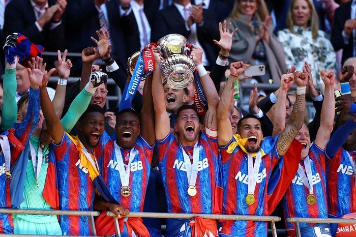 Hạ Man City, Crystal Palace giành danh hiệu lớn đầu tiên trong lịch sử