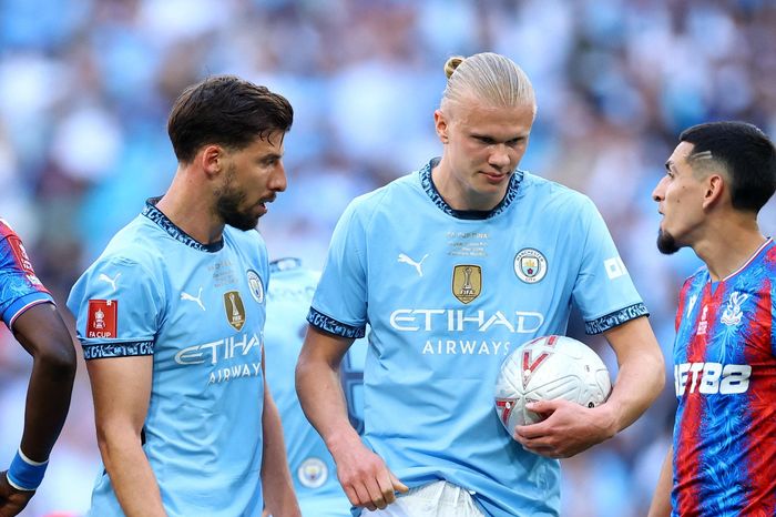 Chung kết FA Cup: Man City nhận cú sốc
