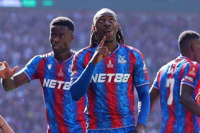 Hạ Man City, Crystal Palace giành danh hiệu lớn đầu tiên trong lịch sử