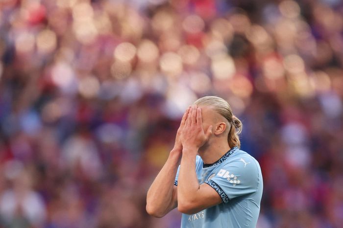 Haaland còn kém xa Ronaldo, Messi