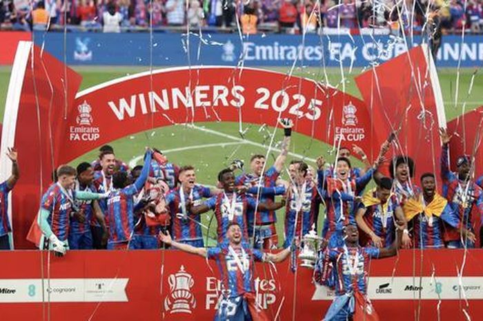 Sao tuyển Anh lập công, Crystal Palace giành FA Cup sau 119 năm