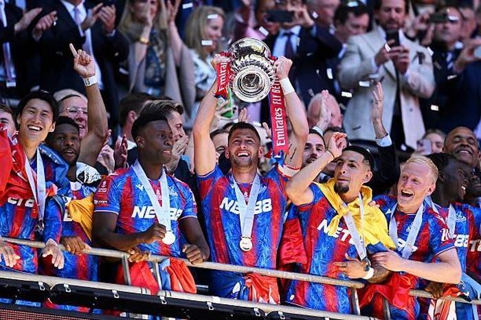 Crystal Palace làm nên lịch sử với chức vô địch FA Cup 2025