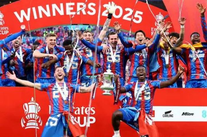 Crystal Palace giành suất dự cúp châu Âu