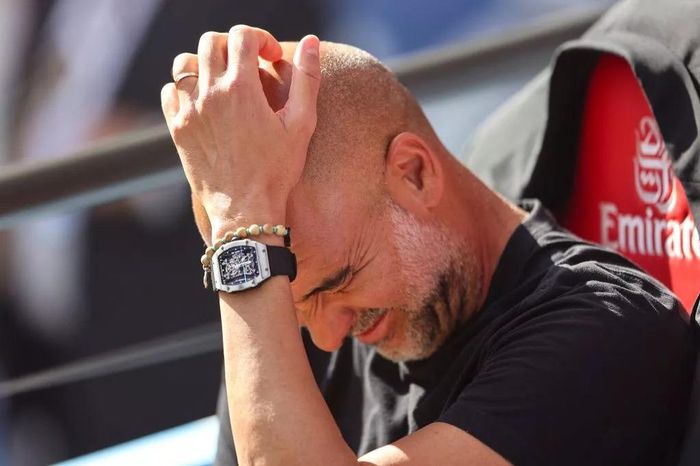 Pep Guardiola lên tiếng khi Man City đối mặt nguy cơ không dự Champions League