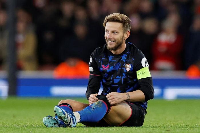 Rakitic giải nghệ