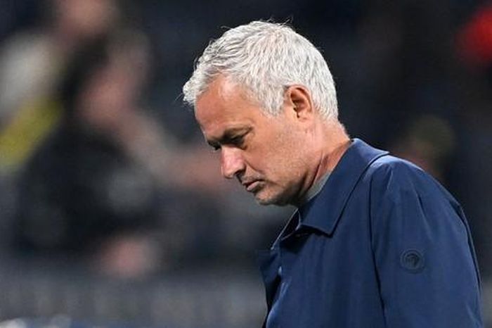 HLV Mourinho phủ nhận việc dẫn dắt tuyển Bồ Đào Nha