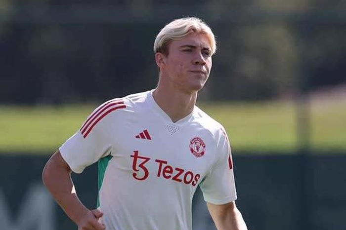 HLV Amorim thẳng tay loại 'chân gỗ' Rasmus Hojlund ở trận chung kết Europa League