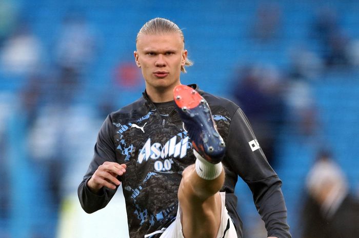 Premier League vẫn nghẹt thở đến phút chót