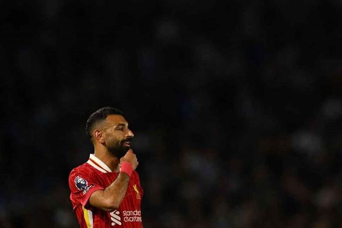 Liverpool hụt hơi sau đăng quang, Salah vẫn chờ phá kỷ lục lịch sử
