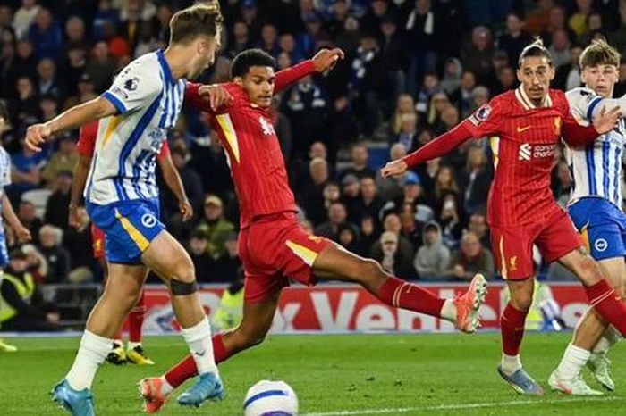Tân vương Liverpool tiếp tục gục ngã, Brighton mơ vé châu Âu