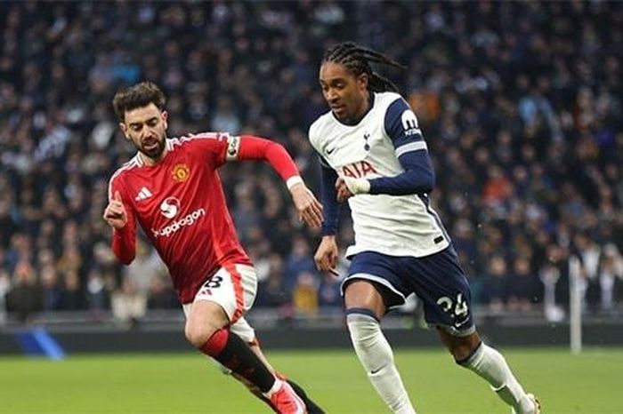 Siêu máy tính dự đoán kết quả trận chung kết giữa Tottenham và MU