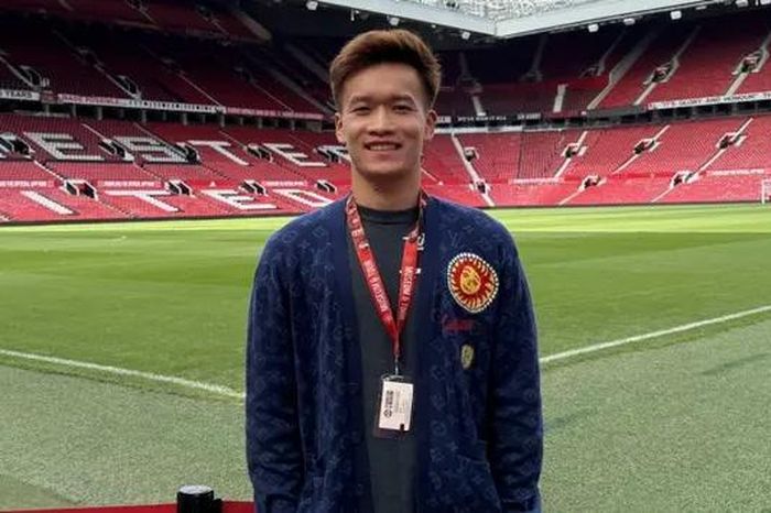 Hoàng Đức 'cập bến' Old Trafford