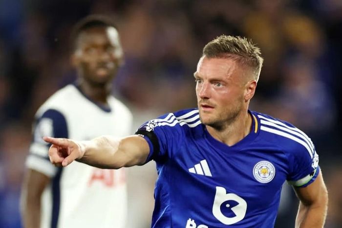 Leicester nguy cơ bị trừ điểm