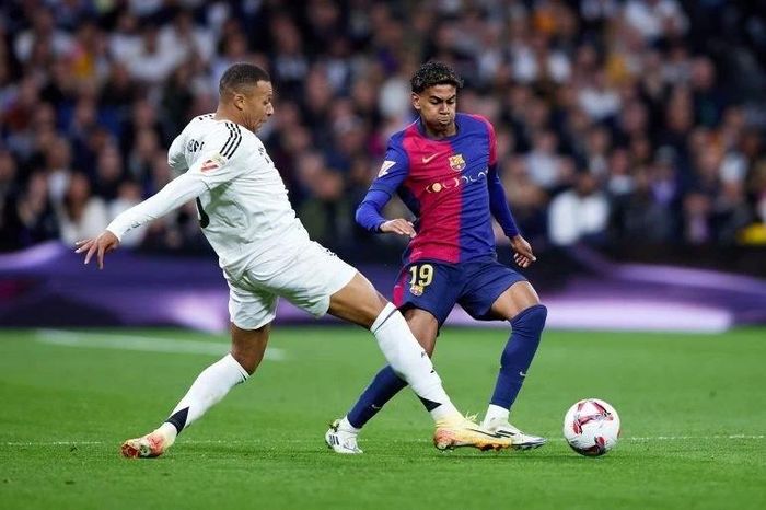 VAR 'cướp' ngôi vô địch La Liga khỏi tay Real Madrid