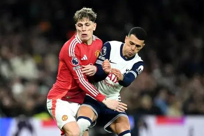 Siêu máy tính dự đoán kết quả trận Tottenham-Man United