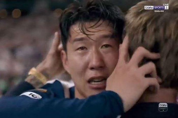 Son Heung-min rơi lệ khi giành danh hiệu đầu tiên