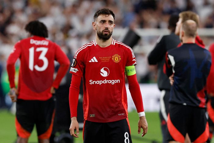 Roy Keane nổi giận với MU
