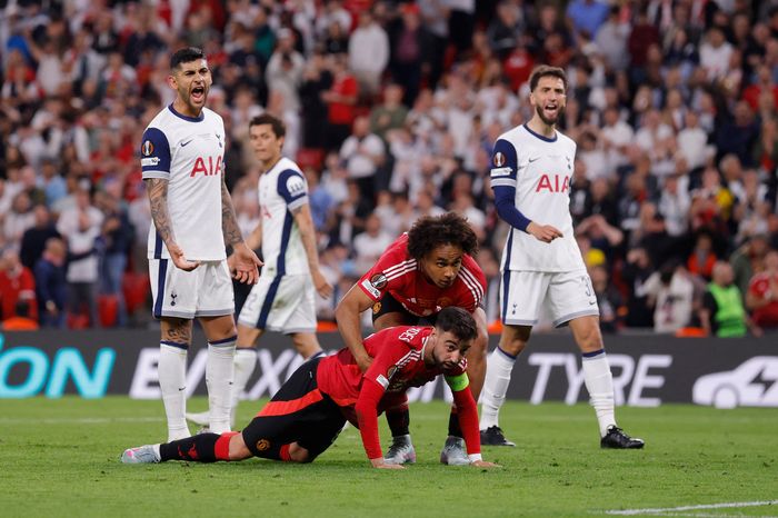 Chung kết Tottenham - MU tệ nhất lịch sử