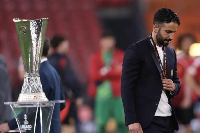 Man United trắng tay, Ruben Amorim sẵn sàng ra đi
