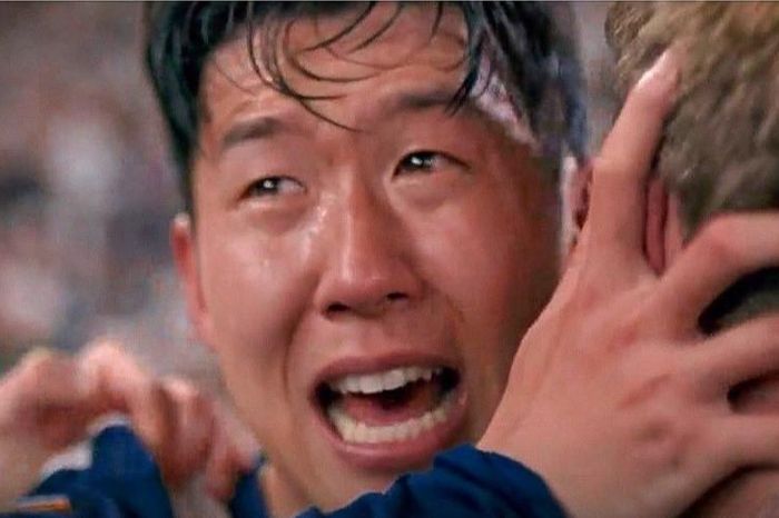 Son Heung Min bật khóc Tottenham thắng MU làm nên lịch sử