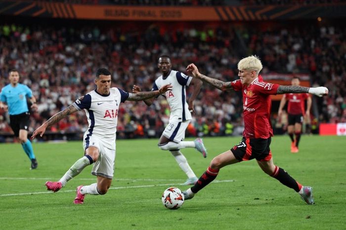 Tottenham hạ gục MU để đăng quang ngôi vô địch Cúp C2 châu Âu 2024/2025
