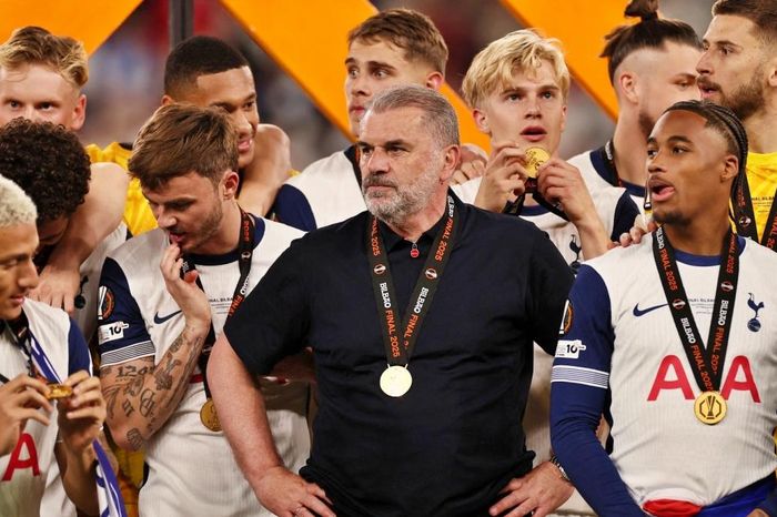 Vô địch Cúp C2 châu Âu 2024/2025, HLV Tottenham nguy cơ vẫn bị sa thải