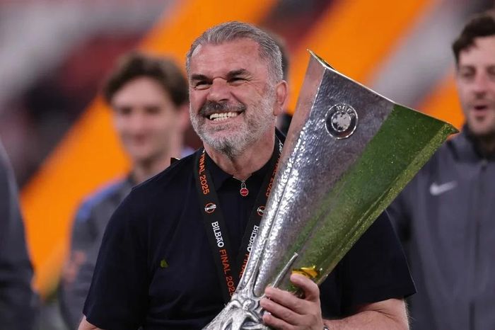 HLV Postecoglou được thưởng lớn khi giúp Tottenham vô địch Europa League