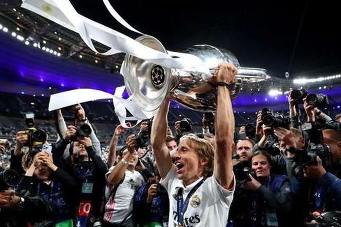 Luka Modric tuyên bố rời Real Madrid, mang theo kỷ lục vô tiền khoáng hậu