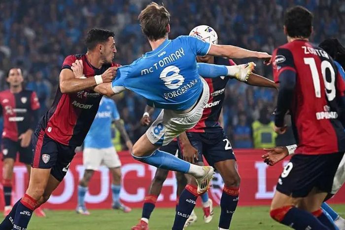 'Hàng thải' từ Man United đưa Napoli vô địch Serie A