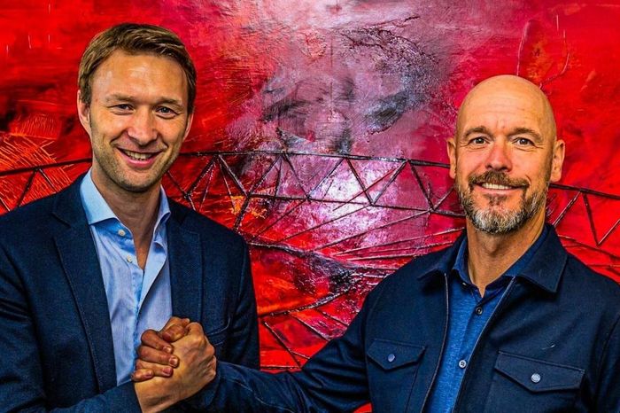 Leverkusen công bố tân HLV Ten Hag