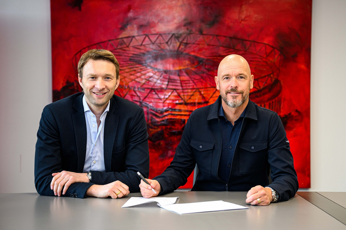 Huấn luyện viên cũ của Man Utd dẫn dắt Leverkusen