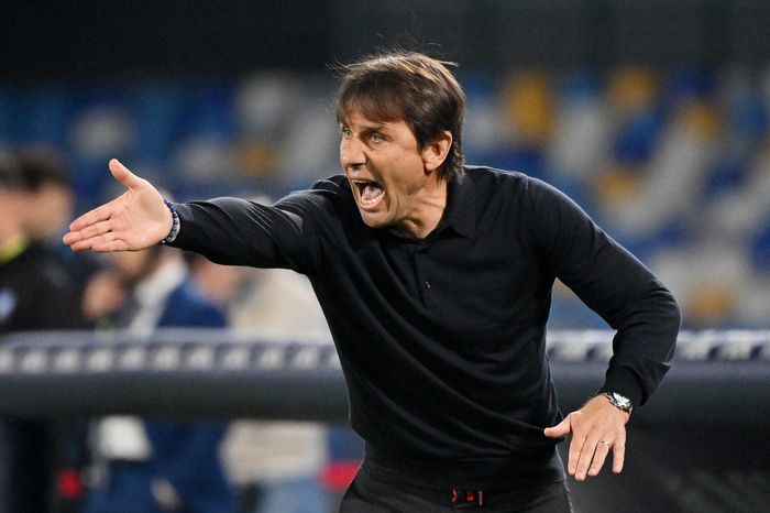 Chủ tịch Napoli xác nhận chia tay Conte