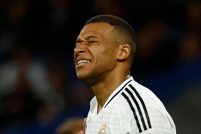 PSG thắng kiện Mbappe