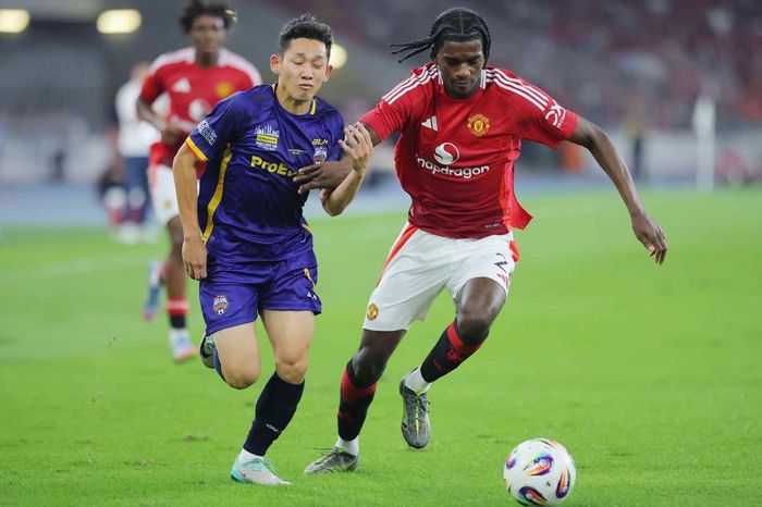 Ngôi sao Đông Nam Á 1-0 MU: Thảm họa Quỷ đỏ