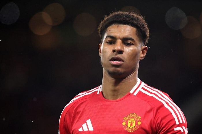 Marcus Rashford tháo chạy khỏi MU sang Barcelona