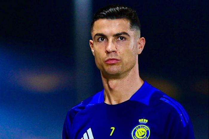 Ronaldo nhận thêm trái đắng ở Saudi Arabia